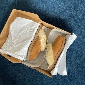 UGG Coquette slippers in chestnut